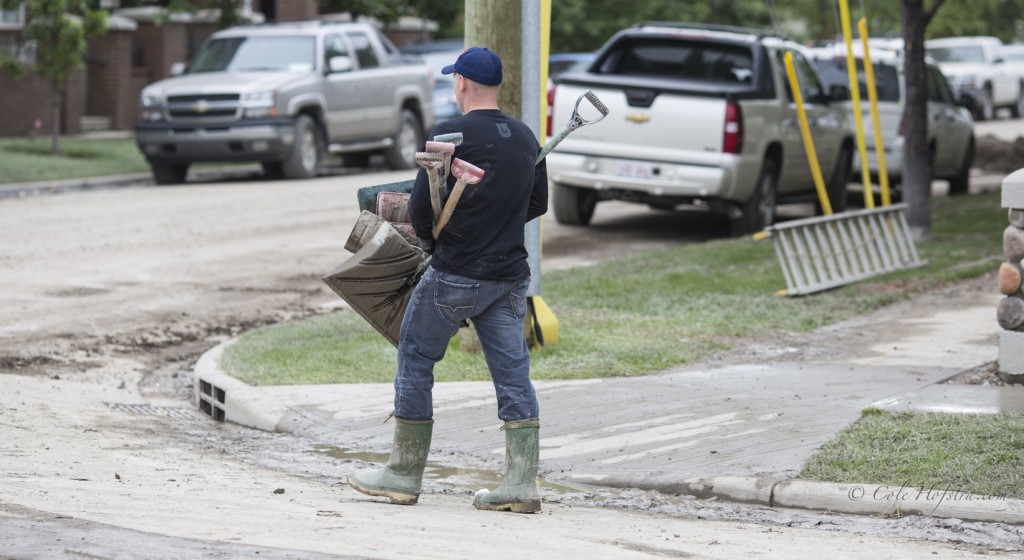 Calgary Clean up Calgarians pull together, strong sense of community