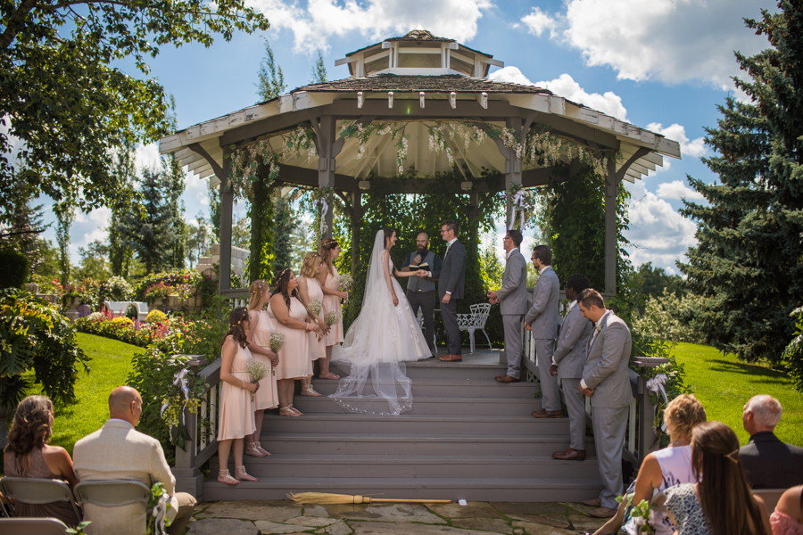 Hastings lake gardens, alberta wedidng photographer, Award winning wedding photography, Calgary wedding photographer
