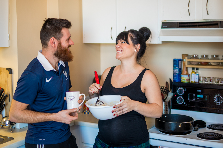maternity photos with pancakes and brunch