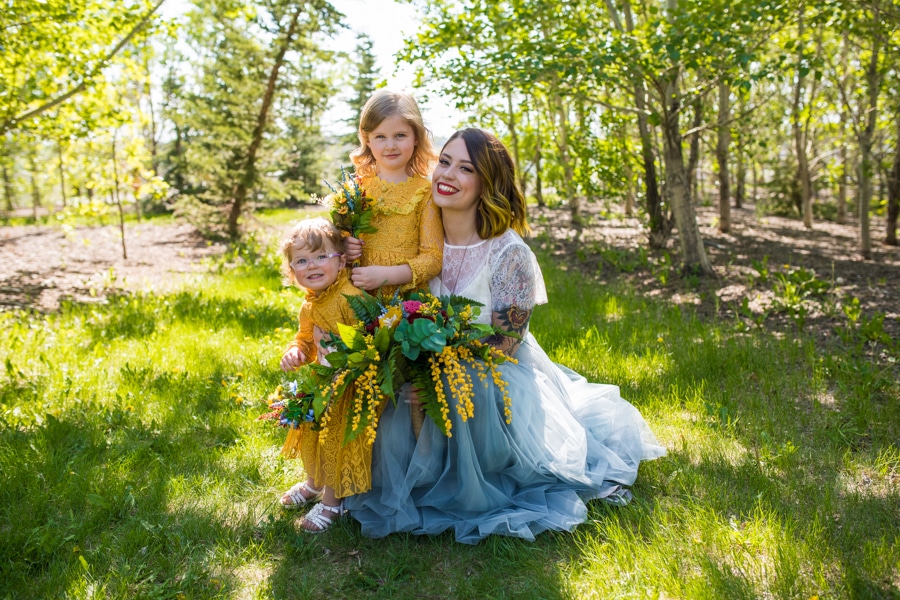 cute family photos outside the Baron event venue