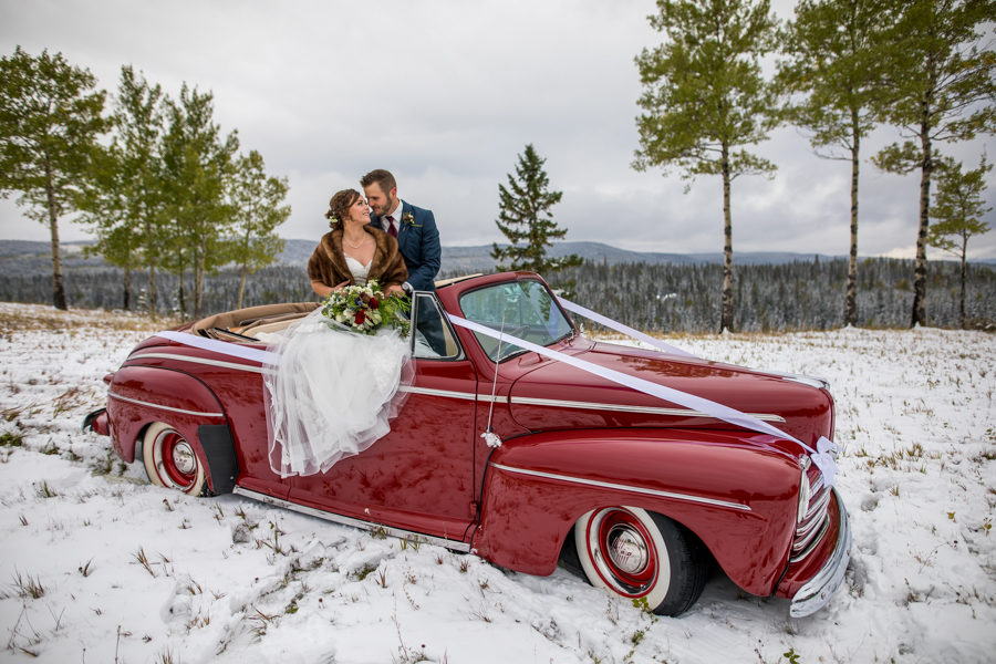 classic cars and weddings couples