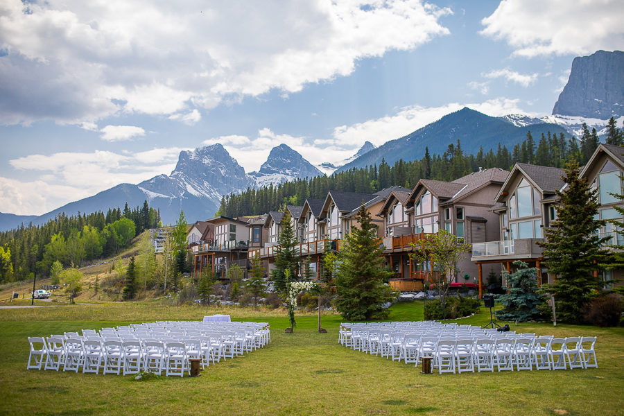 outdoor ceremony locations in Canmore Alberta