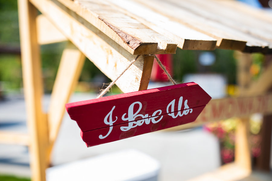 Whitewood Barn - Millet alberta - Whitewood Barn Millet - Carnival Wedding theme