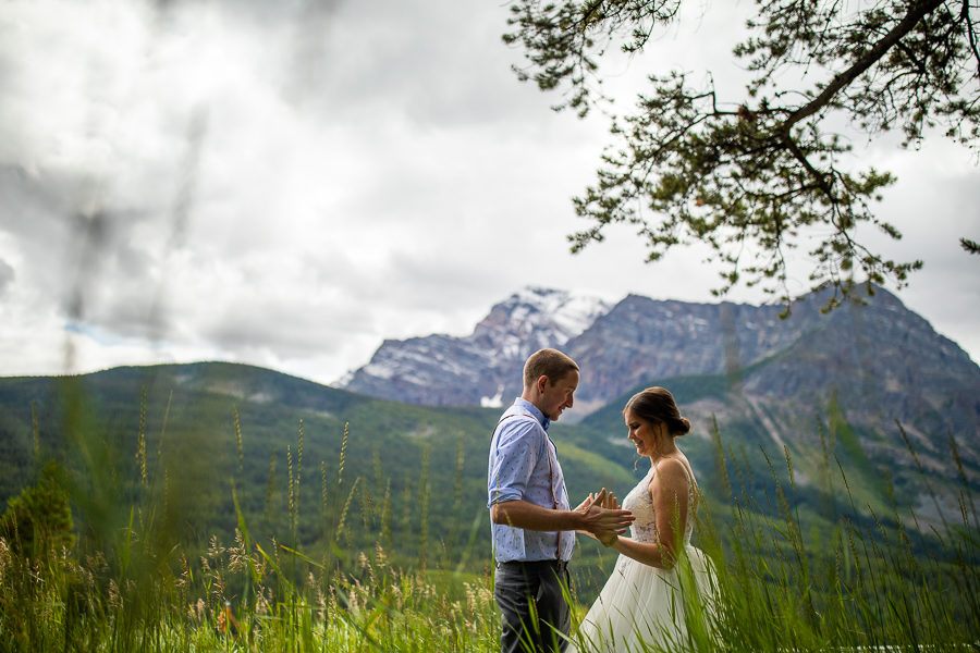 Storm mountain lodge wedding couple