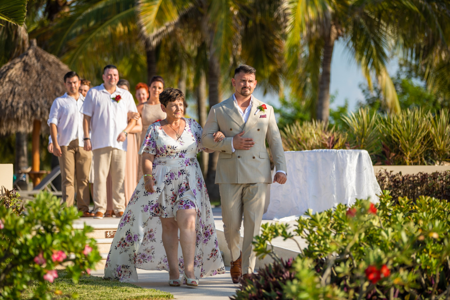 IBEROSTAR PLAYA MITA wedding - destination wedding photographer Cole Hofstra