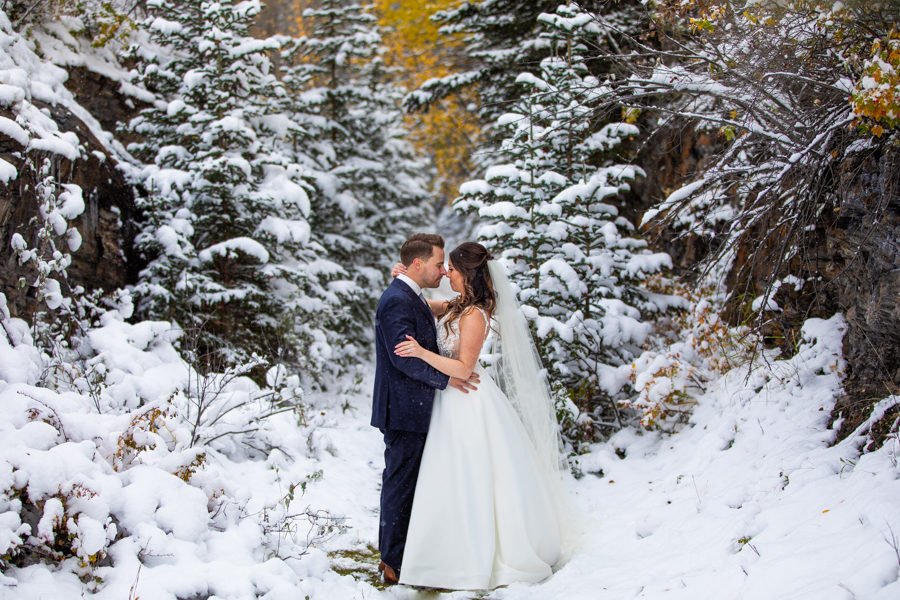 Canmore winter wedding - Silvertip winter wedding