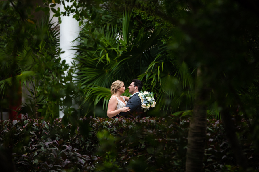 wedding couple at the now Jade mayan