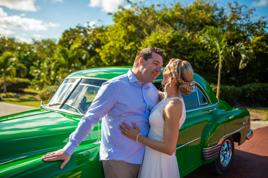 cuba classic car Royalton Cayo Santa Maria - Cuba - Destination wedding photographer