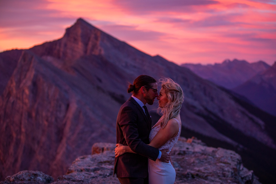 Elopement photography - Canmore elopement - Elope in the mountains