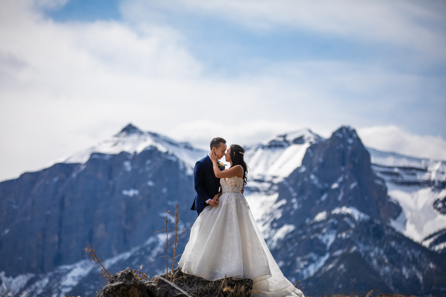 Canmore silvertip elopement
