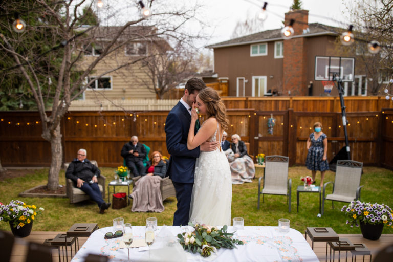 Calgary Back yard wedding - Calgary wedding photographer
