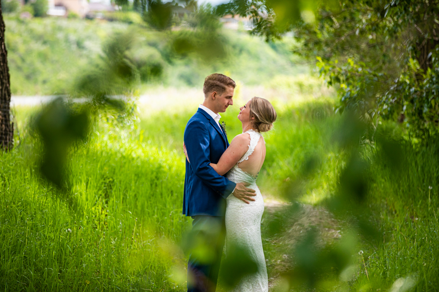 Fish creek park wedding elopement, Calgary wedding photographer