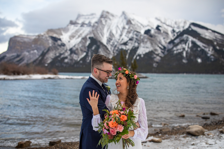 Lake Minnewanka wedding photos