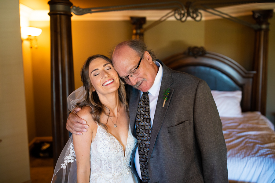 dad and daughter first look