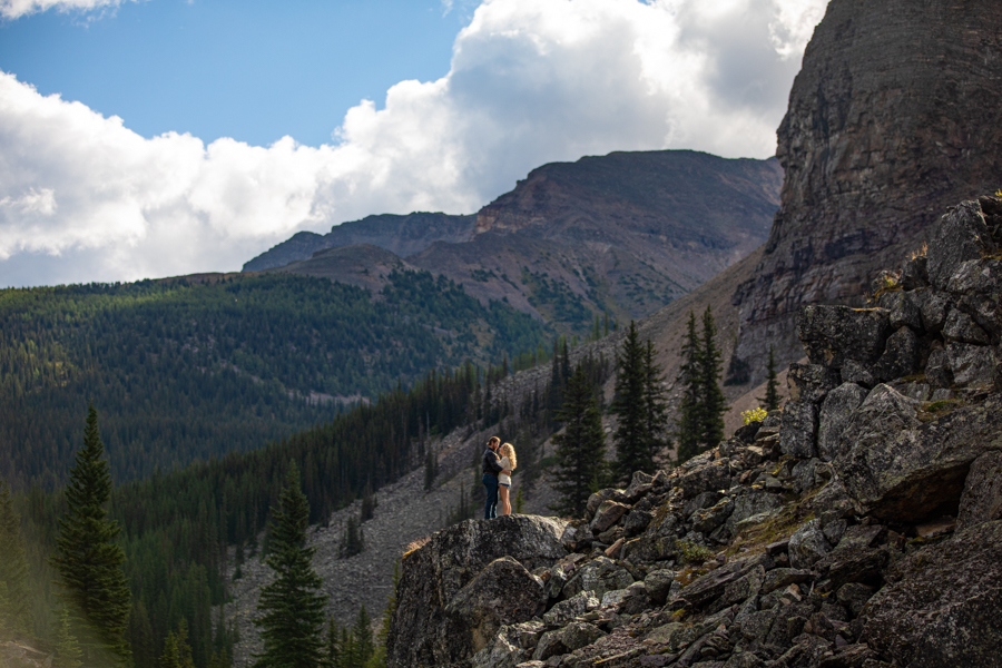 Lake Moraine engagement photos